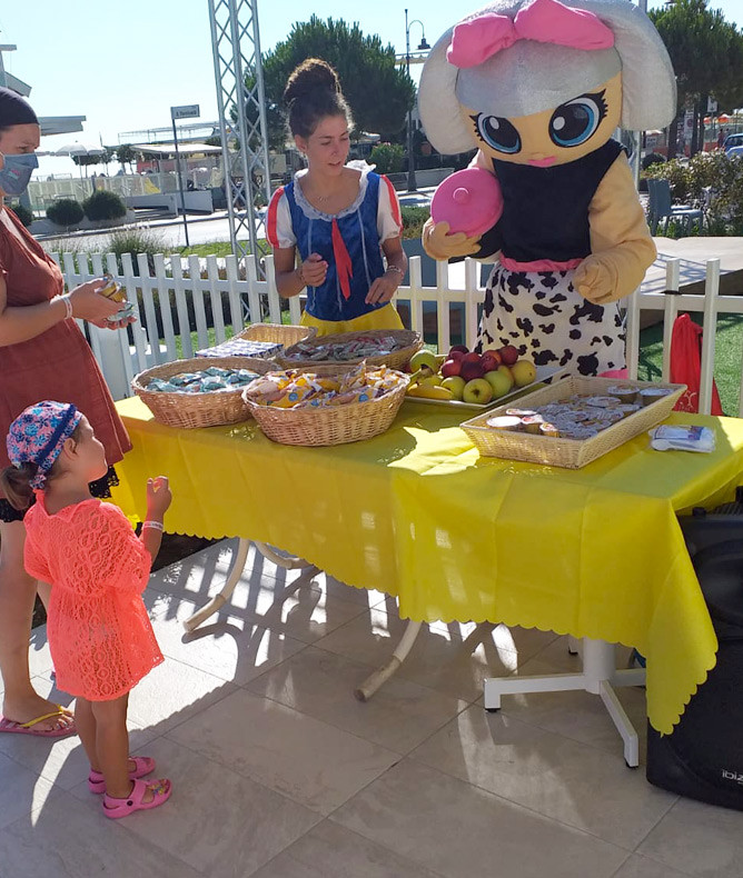 media.Gallery-DinaMerendina1-CFH-Serenisima--